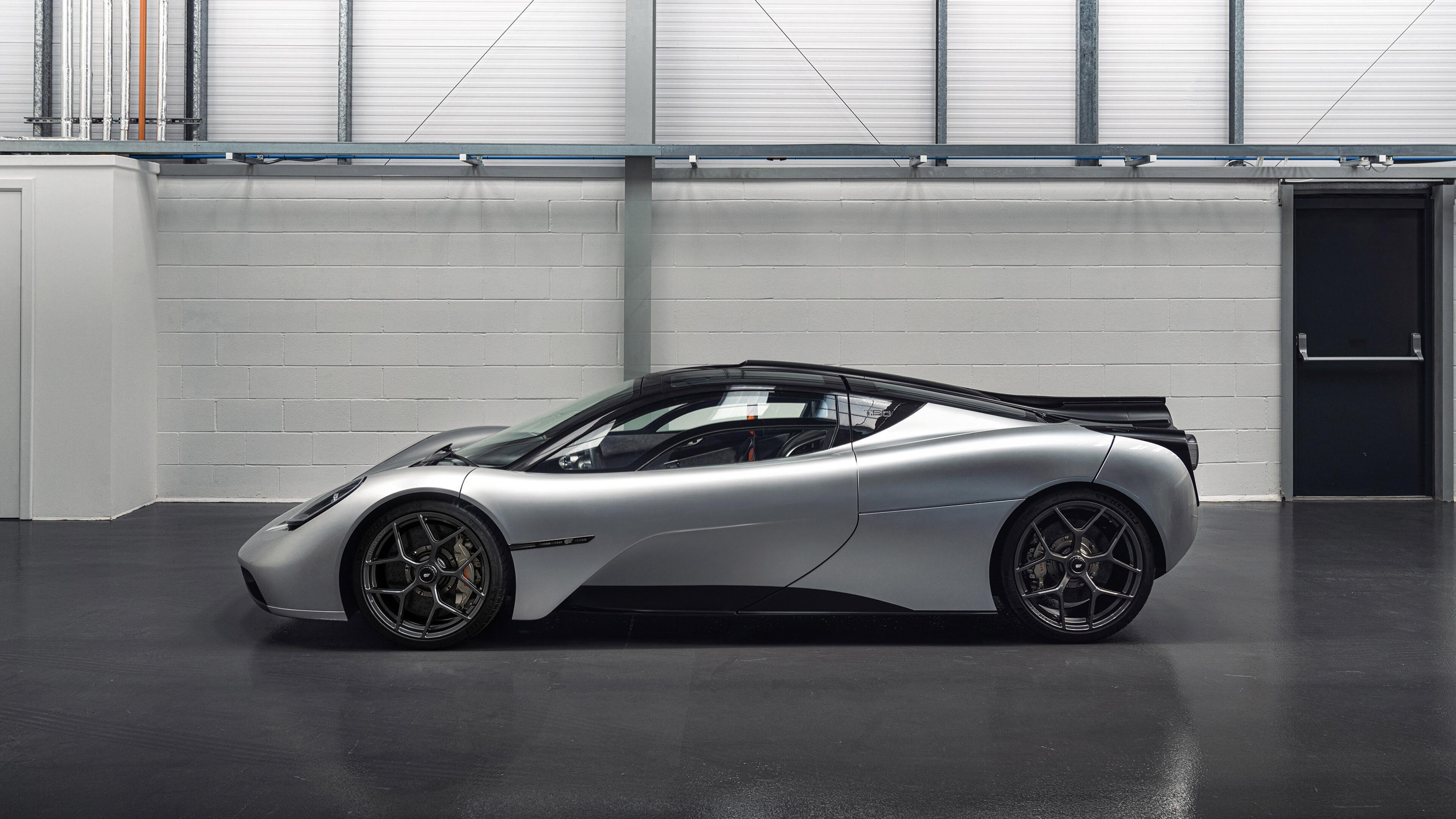 校园足球裁判课程试点进入中职教育，足球裁判培训内容