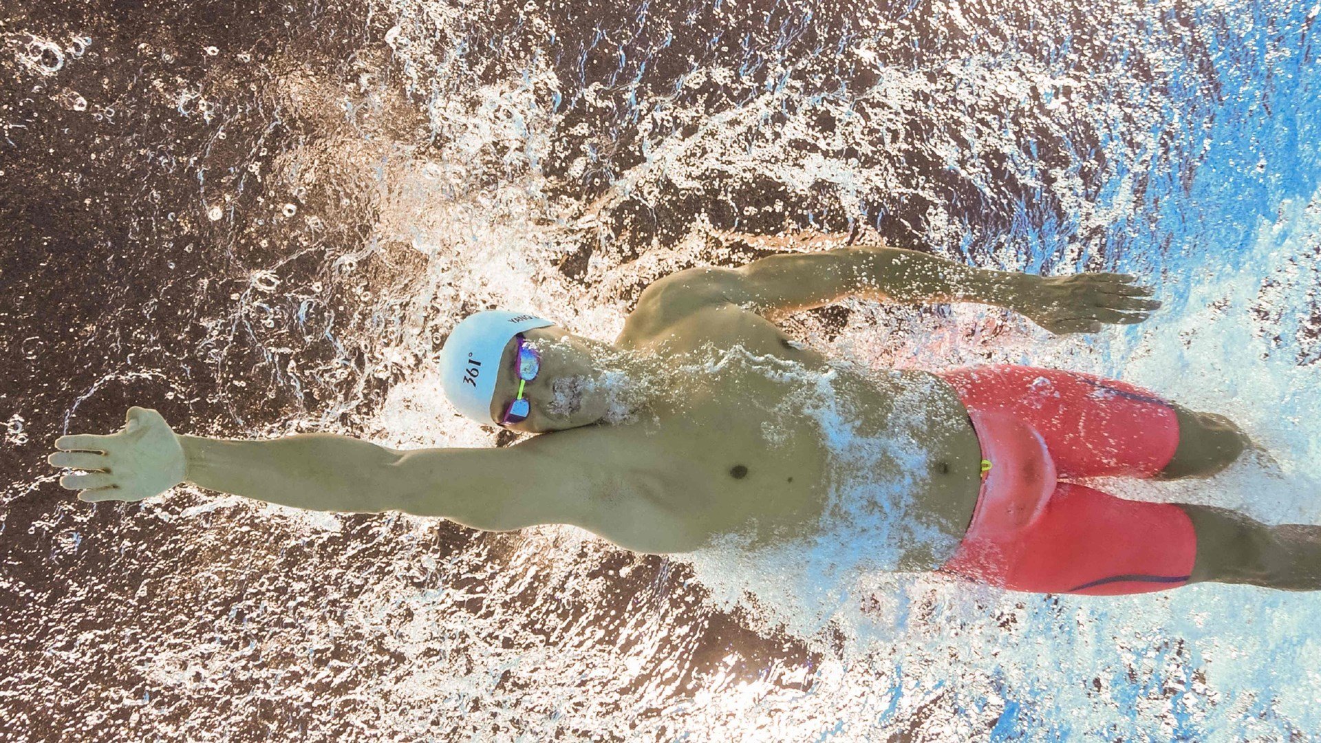 企业家成立篮球发展基金，支持青少年项目，关于建立青少年篮球训练基地